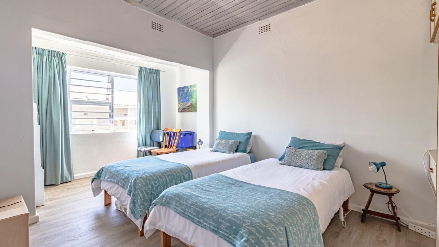 3 Bedroom Property for Sale in Franskraal Western Cape